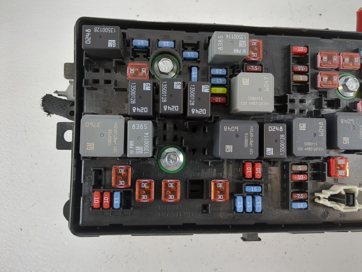 2011 Buick Regal Fusebox Fuse Box Panel Relay Module P/N:13343935 Fits OEM Used Auto Parts - Oemusedautoparts1.com