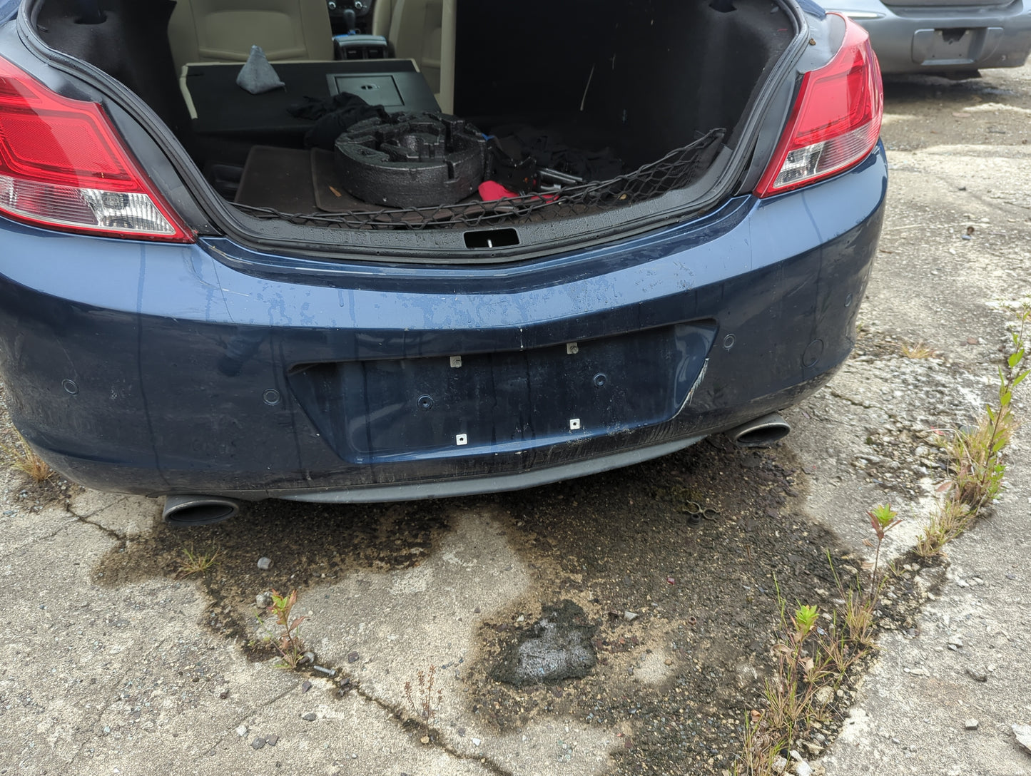 2011-2013 Buick Regal Rear Bumper Assembly Oem 1167481 - Oemusedautoparts1.com