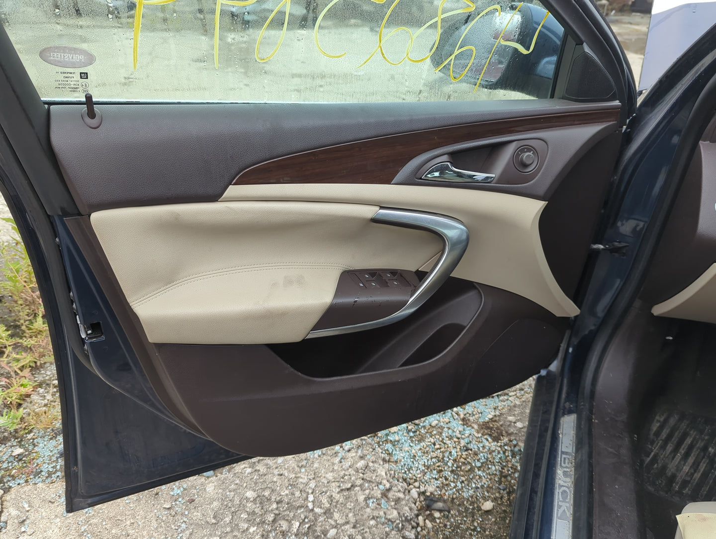 2011 Buick Regal Front Left Driver Interior Door Panel Trim - Oemusedautoparts1.com