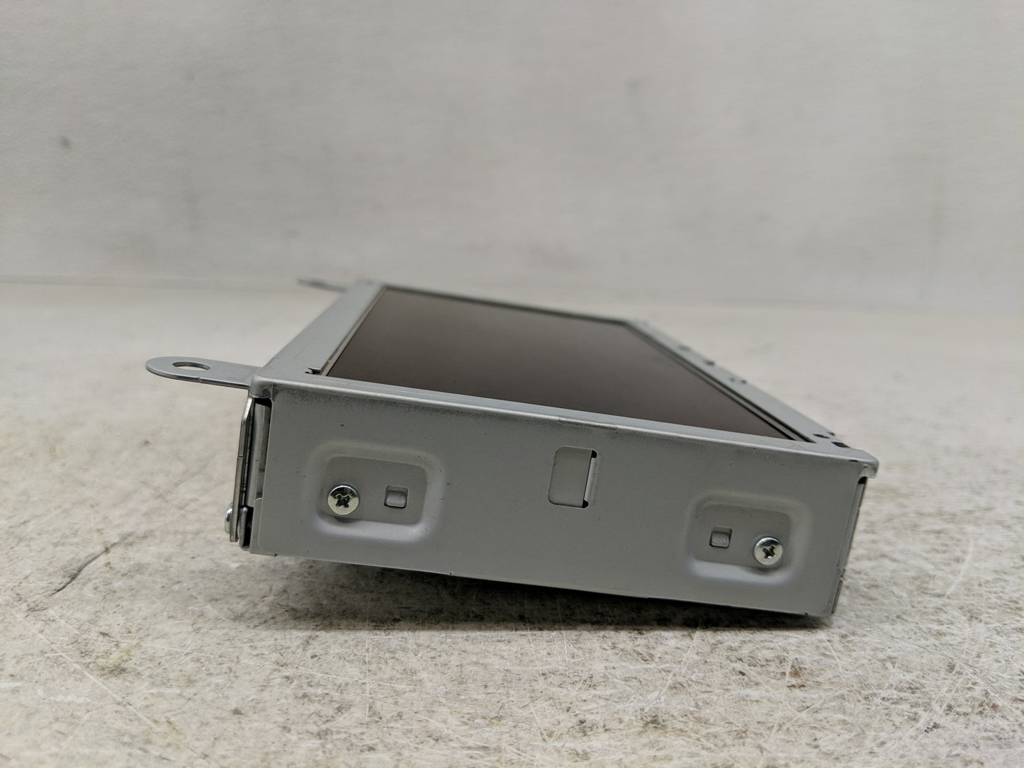 2011-2011 Buick Regal Information Display Screen - Oemusedautoparts1.com