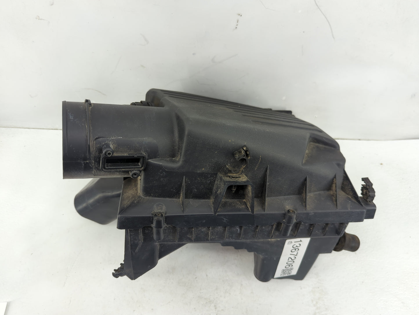 2011 Buick Regal Air Cleaner Intake-duct Hose Tube - Oemusedautoparts1.com