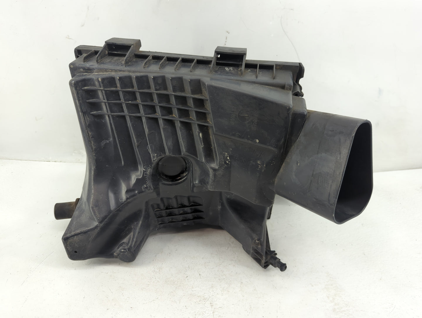 2011 Buick Regal Air Cleaner Intake-duct Hose Tube - Oemusedautoparts1.com