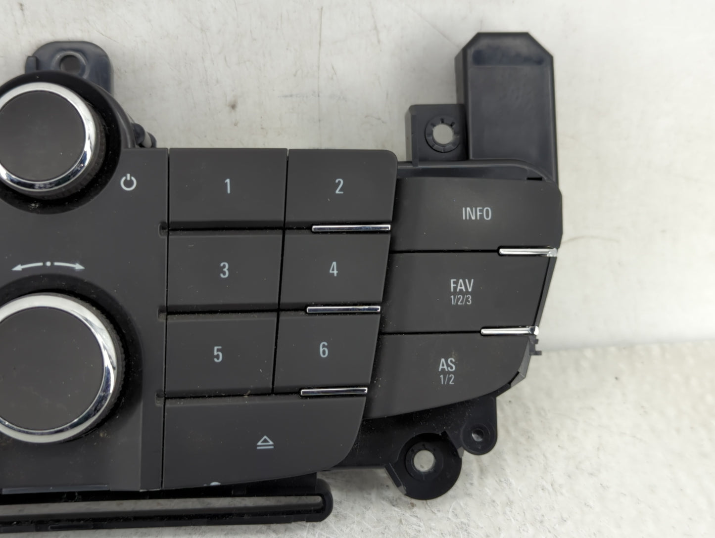 2011-2012 Buick Regal Radio Control Panel - Oemusedautoparts1.com