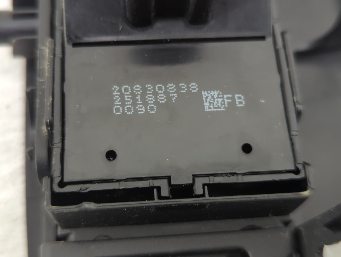 2011-2013 Buick Regal Master Power Window Switch Replacement Driver Side Left P/N:20830838 Fits OEM Used Auto Parts - Oemuse