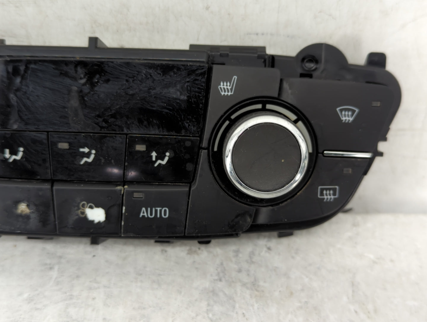 2011-2013 Buick Regal Climate Control Module Temperature AC/Heater Replacement P/N:13297381 Fits Fits 2011 2012 2013 OEM Use