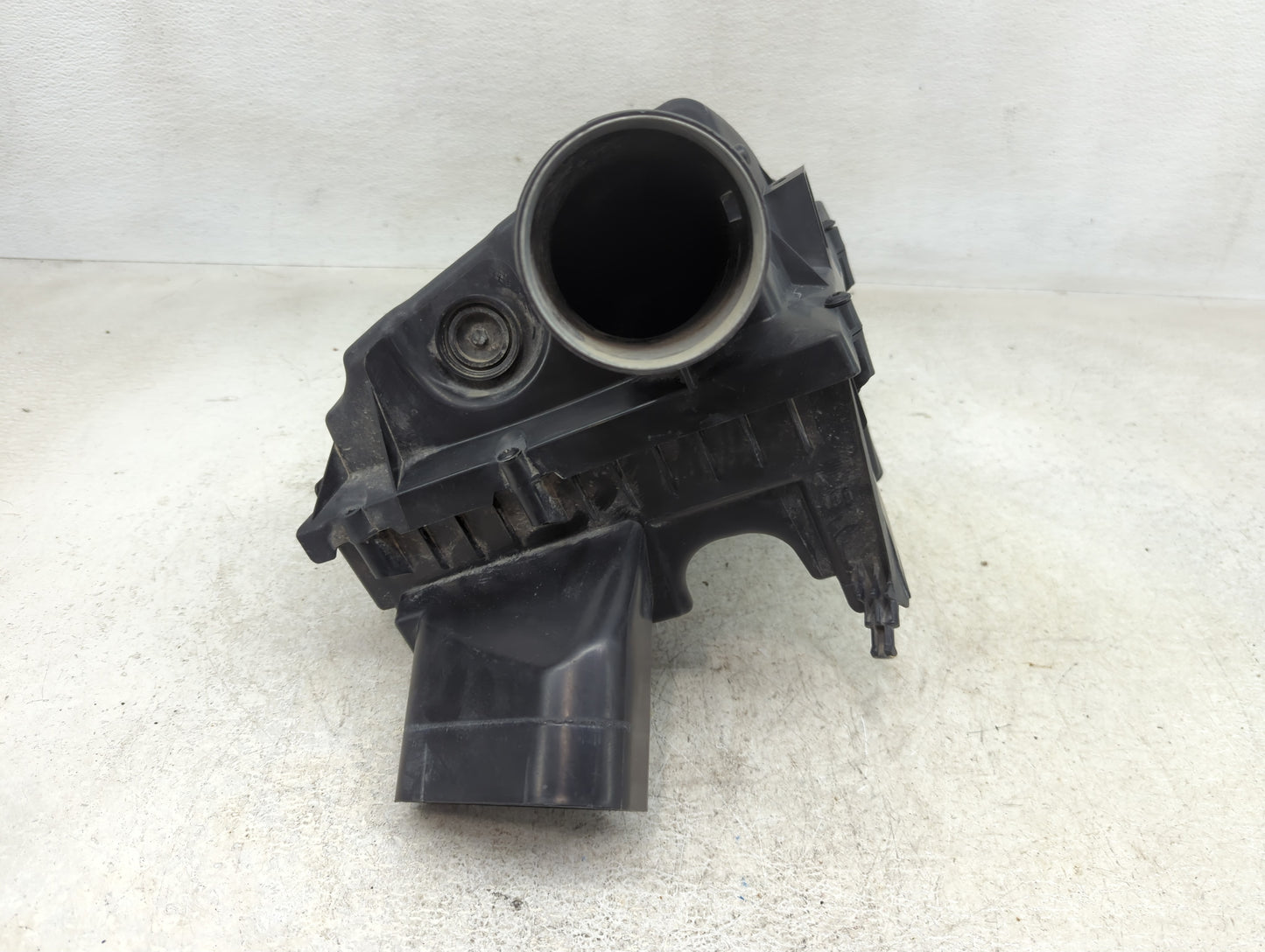 2011-2012 Buick Regal Air Cleaner Intake-duct Hose Tube - Oemusedautoparts1.com