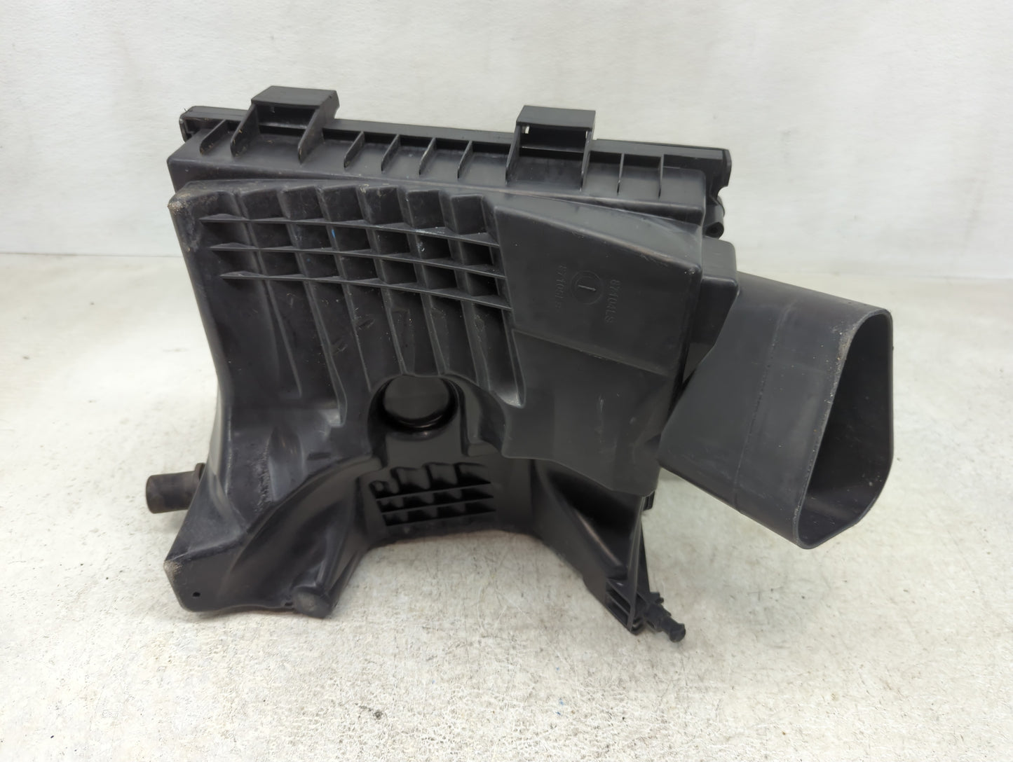 2011-2012 Buick Regal Air Cleaner Intake-duct Hose Tube - Oemusedautoparts1.com
