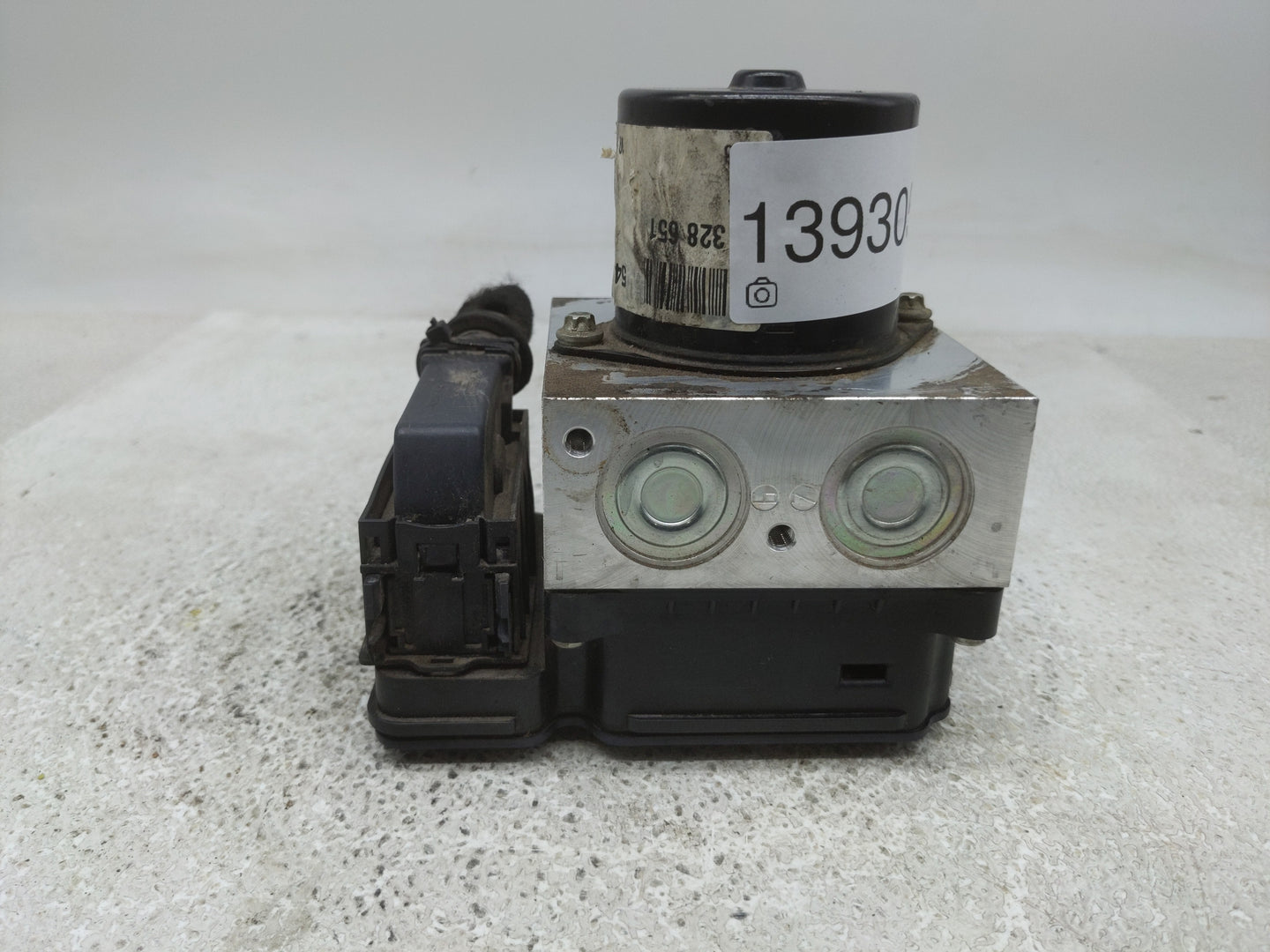 2011 Buick Regal ABS Pump Control Module Replacement P/N:13328651 Fits OEM Used Auto Parts - Oemusedautoparts1.com