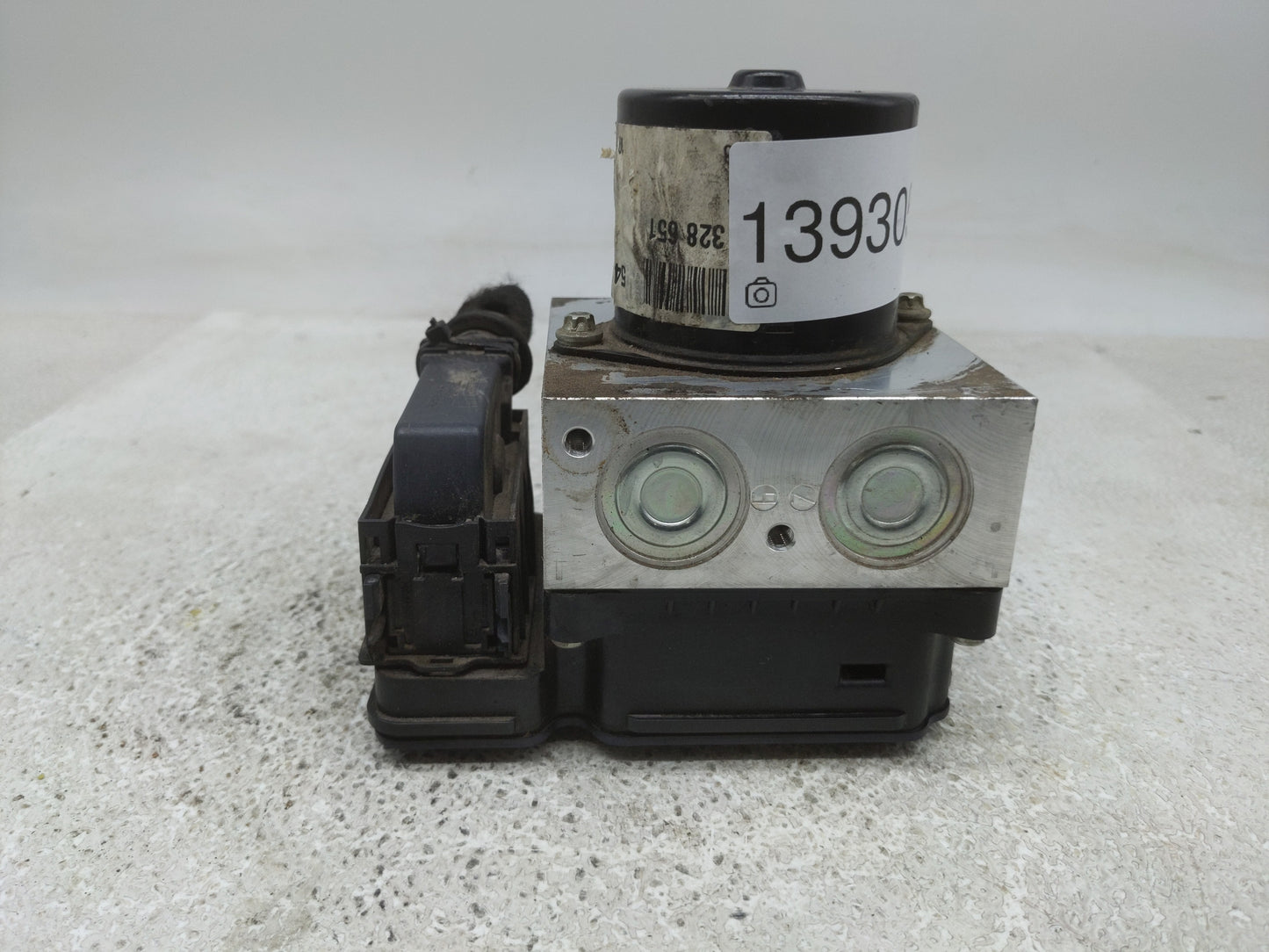 2011 Buick Regal ABS Pump Control Module Replacement P/N:13328651 Fits OEM Used Auto Parts - Oemusedautoparts1.com