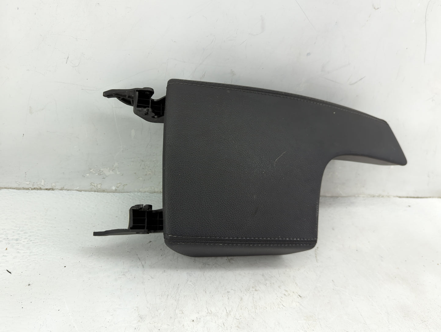 2011 Buick Regal Center Console Armrest Cover Lid Fits OEM Used Auto Parts - Oemusedautoparts1.com