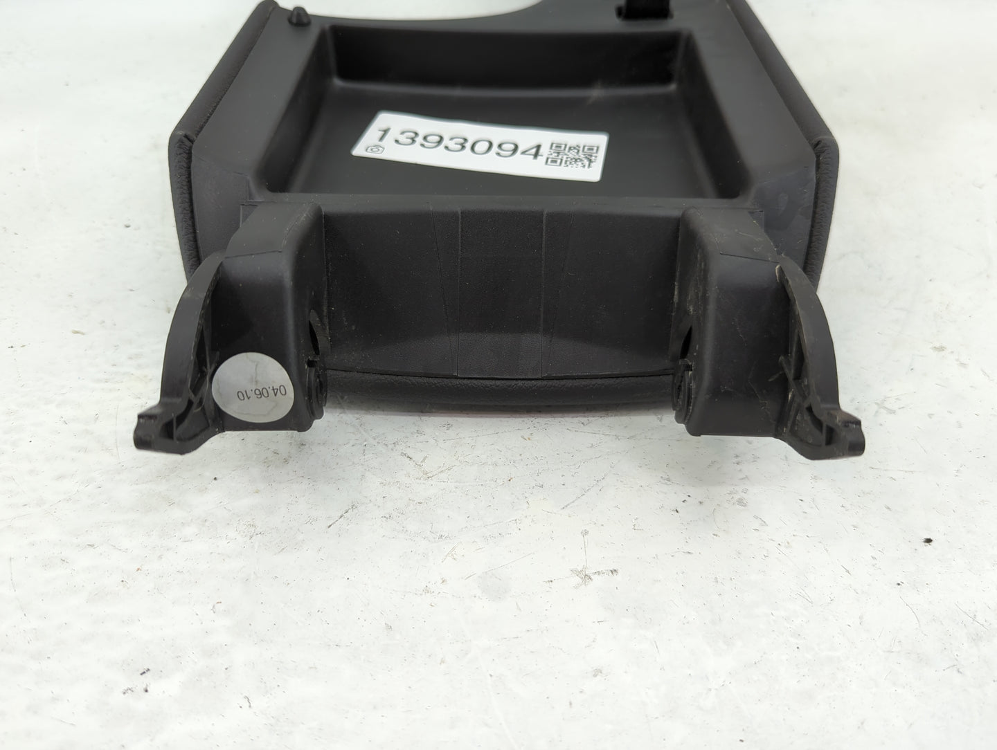 2011 Buick Regal Center Console Armrest Cover Lid Fits OEM Used Auto Parts - Oemusedautoparts1.com