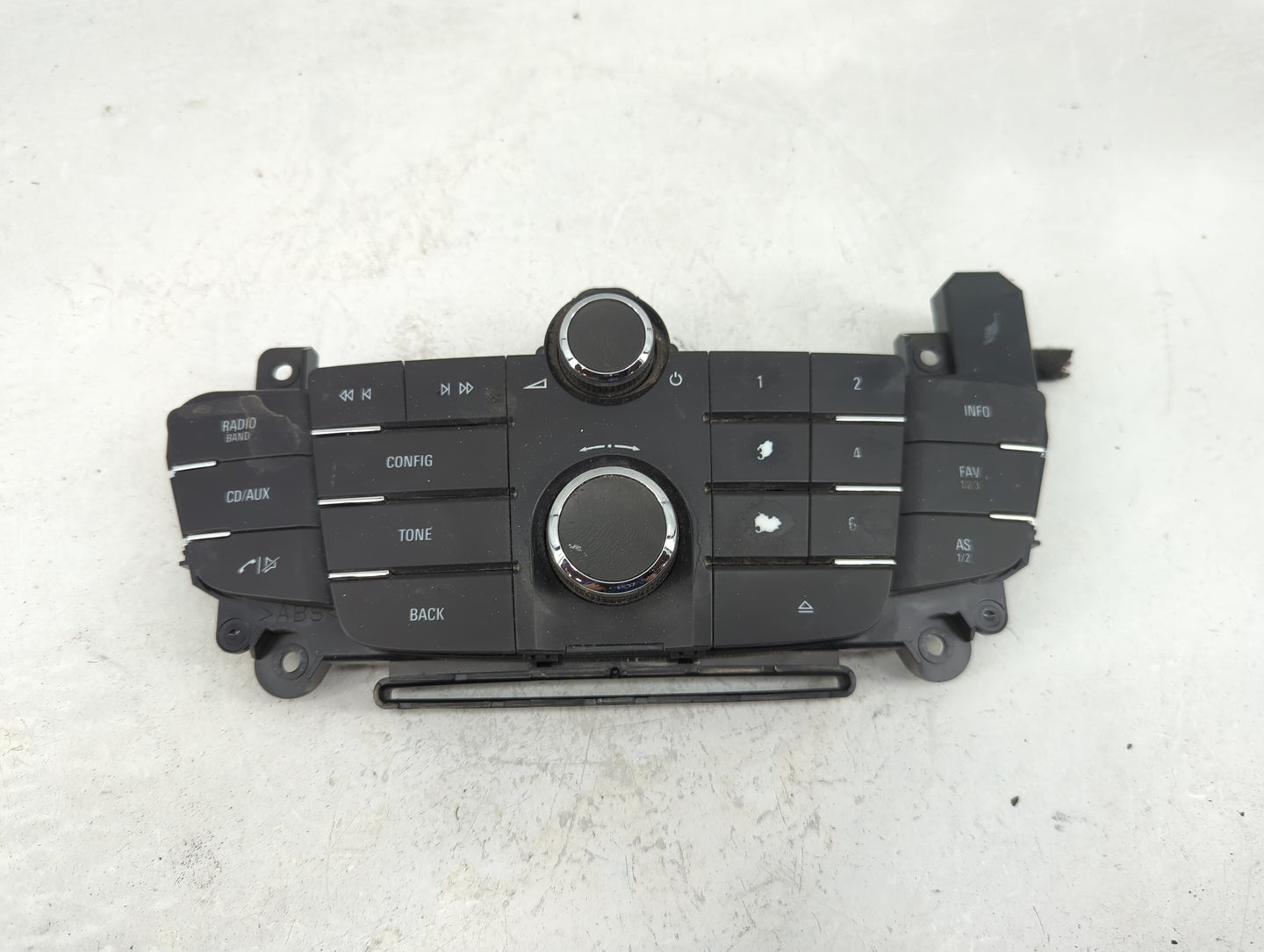 2011-2012 Buick Regal Radio Control Panel - Oemusedautoparts1.com