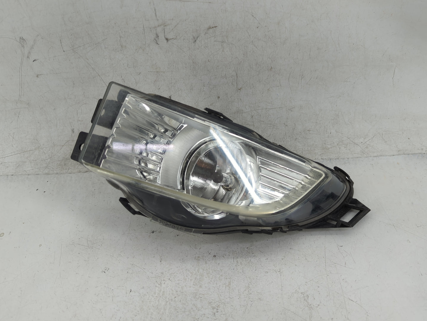 2011-2013 Buick Regal Passenger Right Oem Fog Light Lamp - Oemusedautoparts1.com