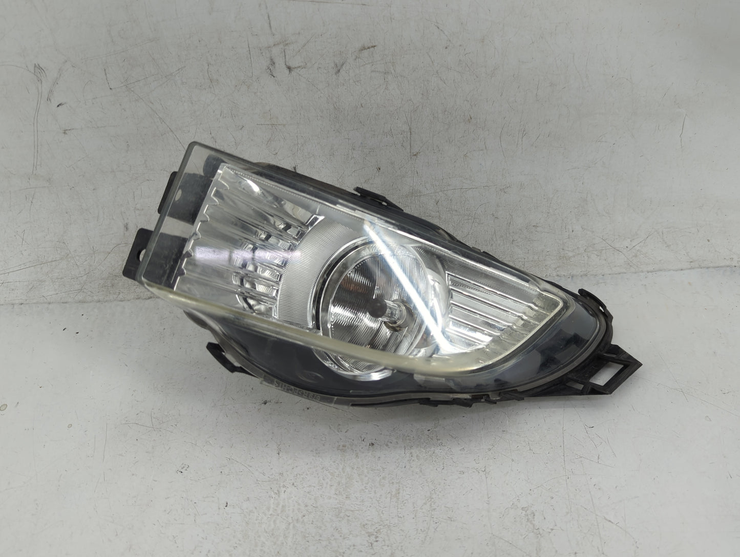 2011-2013 Buick Regal Passenger Right Oem Fog Light Lamp - Oemusedautoparts1.com