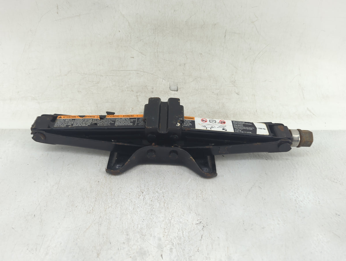 2011 Buick Regal Spare Scissor Car Jack 1415896 - Oemusedautoparts1.com