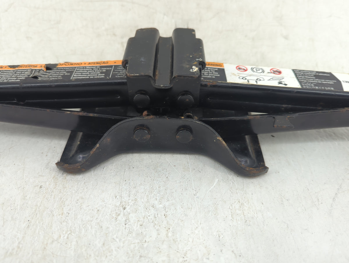 2011 Buick Regal Spare Scissor Car Jack 1415896 - Oemusedautoparts1.com