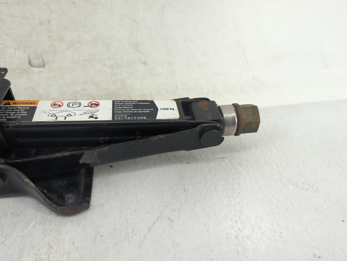 2011 Buick Regal Spare Scissor Car Jack 1415896 - Oemusedautoparts1.com