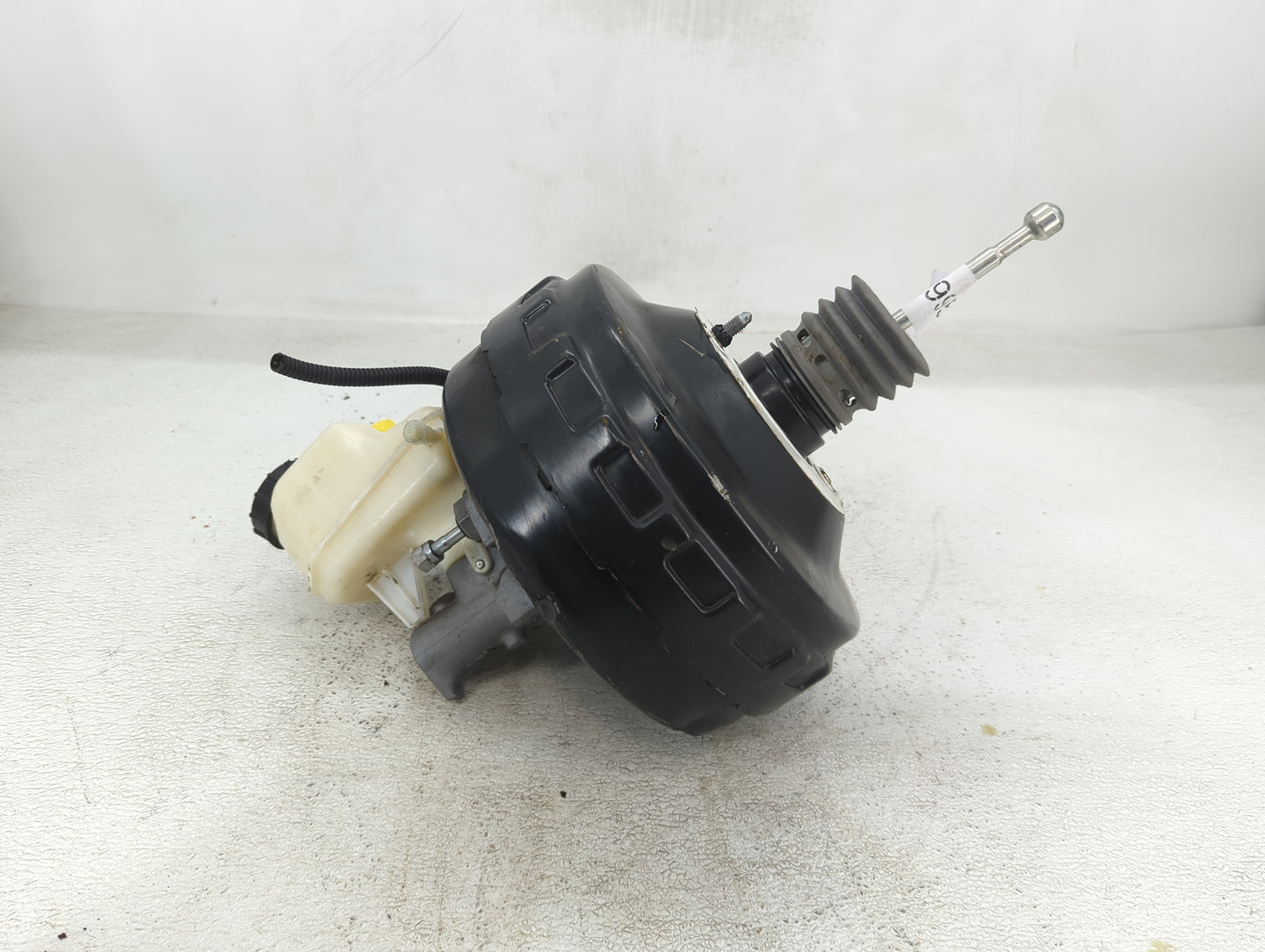 2011-2011 Buick Regal Power Brake Booster Oem - Oemusedautoparts1.com