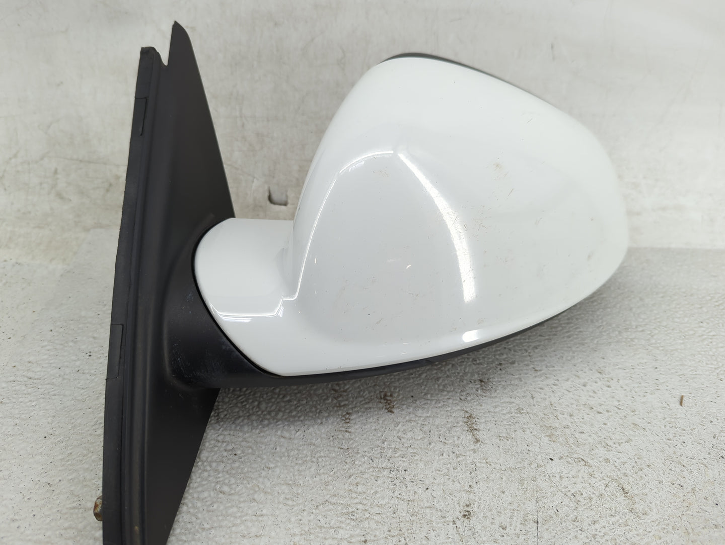 2011-2013 Buick Regal Driver Left Side View Manual Door Mirror - Oemusedautoparts1.com