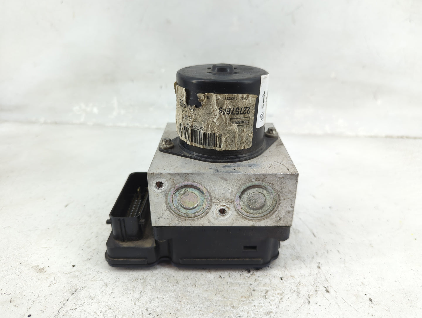 2011 Buick Regal ABS Pump Control Module Replacement P/N:22757649 Fits OEM Used Auto Parts - Oemusedautoparts1.com