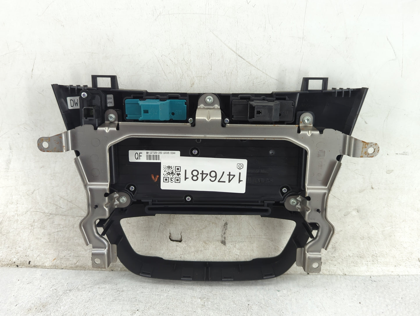 Buick Regal Radio Control Panel 1476481 - Oemusedautoparts1.com