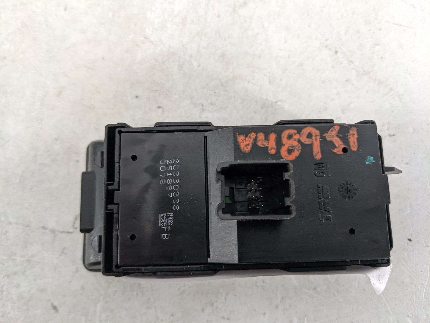 2011 Buick Regal Master Power Window Switch Replacement Driver Side Left P/N:13253400-02 Fits Fits 2012 OEM Used Auto Parts 