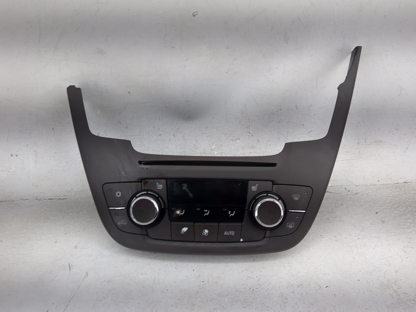 2011-2013 Buick Regal Climate Control Module Temperature AC/Heater Replacement P/N:13297382 Fits Fits 2011 2012 2013 OEM Use