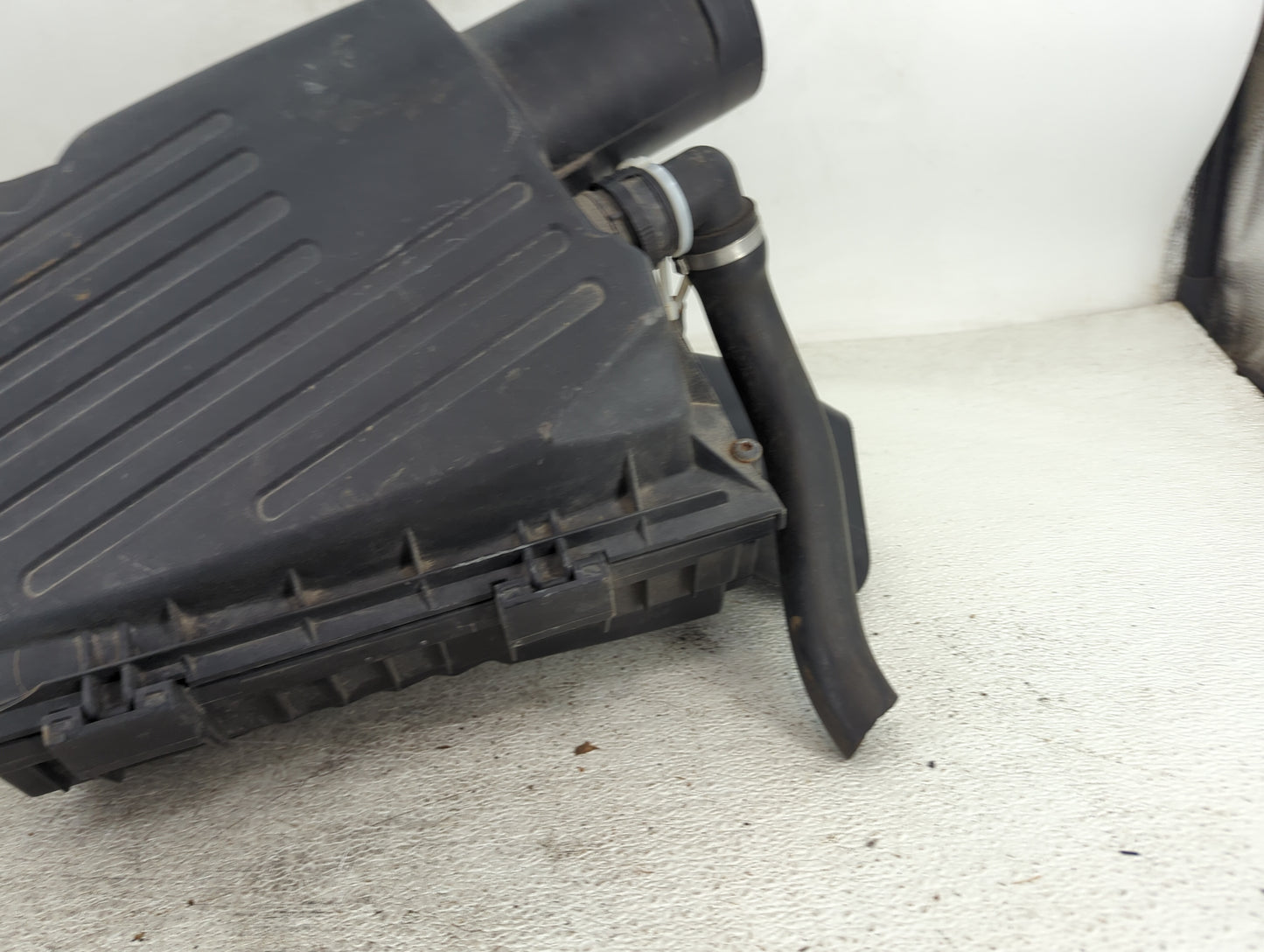 2011-2013 Buick Regal Air Cleaner Intake-duct Hose Tube - Oemusedautoparts1.com