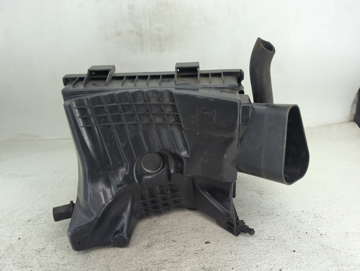 2011-2013 Buick Regal Air Cleaner Intake-duct Hose Tube - Oemusedautoparts1.com