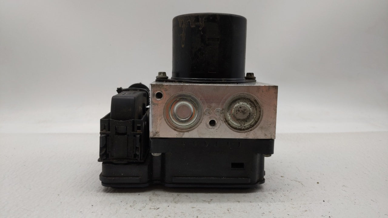 2011 Buick Regal ABS Pump Control Module Replacement P/N:13332549 22757649, 13328651, 22757639 Fits OEM Used Auto Parts - Oe