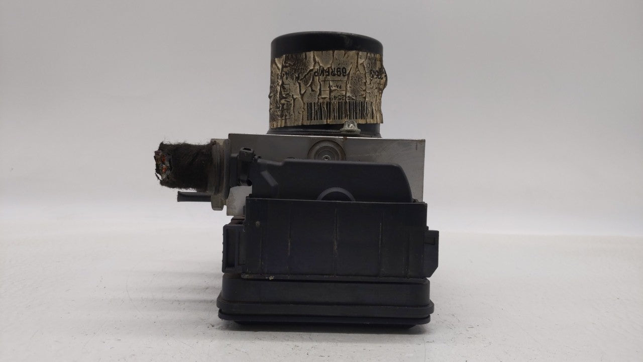 2011 Buick Regal ABS Pump Control Module Replacement P/N:13332549 22757649, 13328651, 22757639 Fits OEM Used Auto Parts - Oe