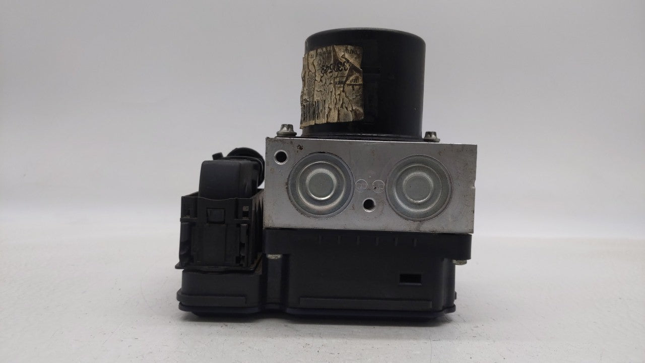 2011 Buick Regal ABS Pump Control Module Replacement P/N:13332549 22757649, 13328651, 22757639 Fits OEM Used Auto Parts - Oe