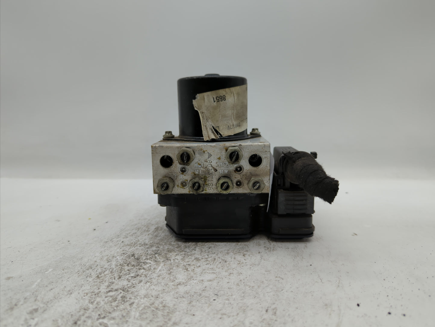 2011 Buick Regal ABS Pump Control Module Replacement P/N:13332549 22757649, 13328651, 22757639 Fits OEM Used Auto Parts - Oe