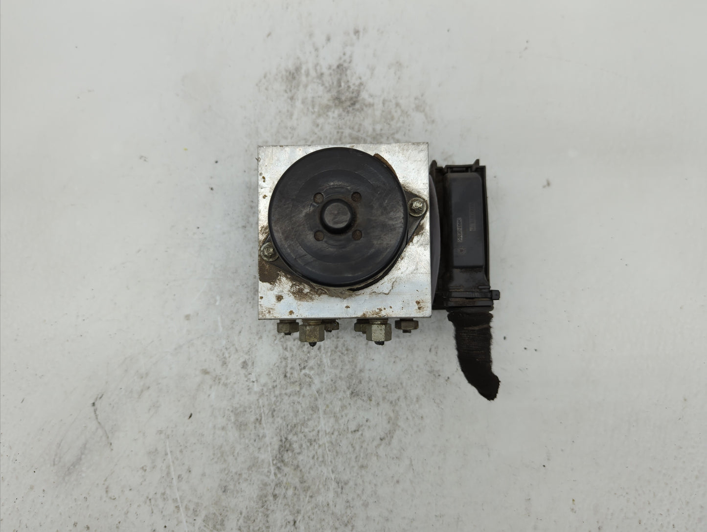 2011 Buick Regal ABS Pump Control Module Replacement P/N:13332549 22757649, 13328651, 22757639 Fits OEM Used Auto Parts - Oe