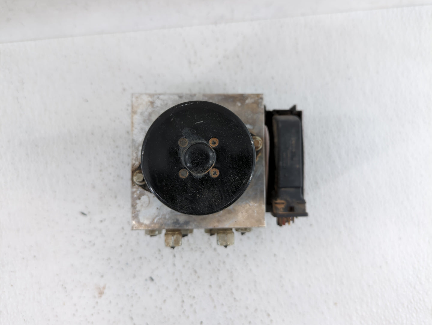 2011 Buick Regal ABS Pump Control Module Replacement P/N:13328651 13332549, 22757649, 22757639 Fits OEM Used Auto Parts - Oe