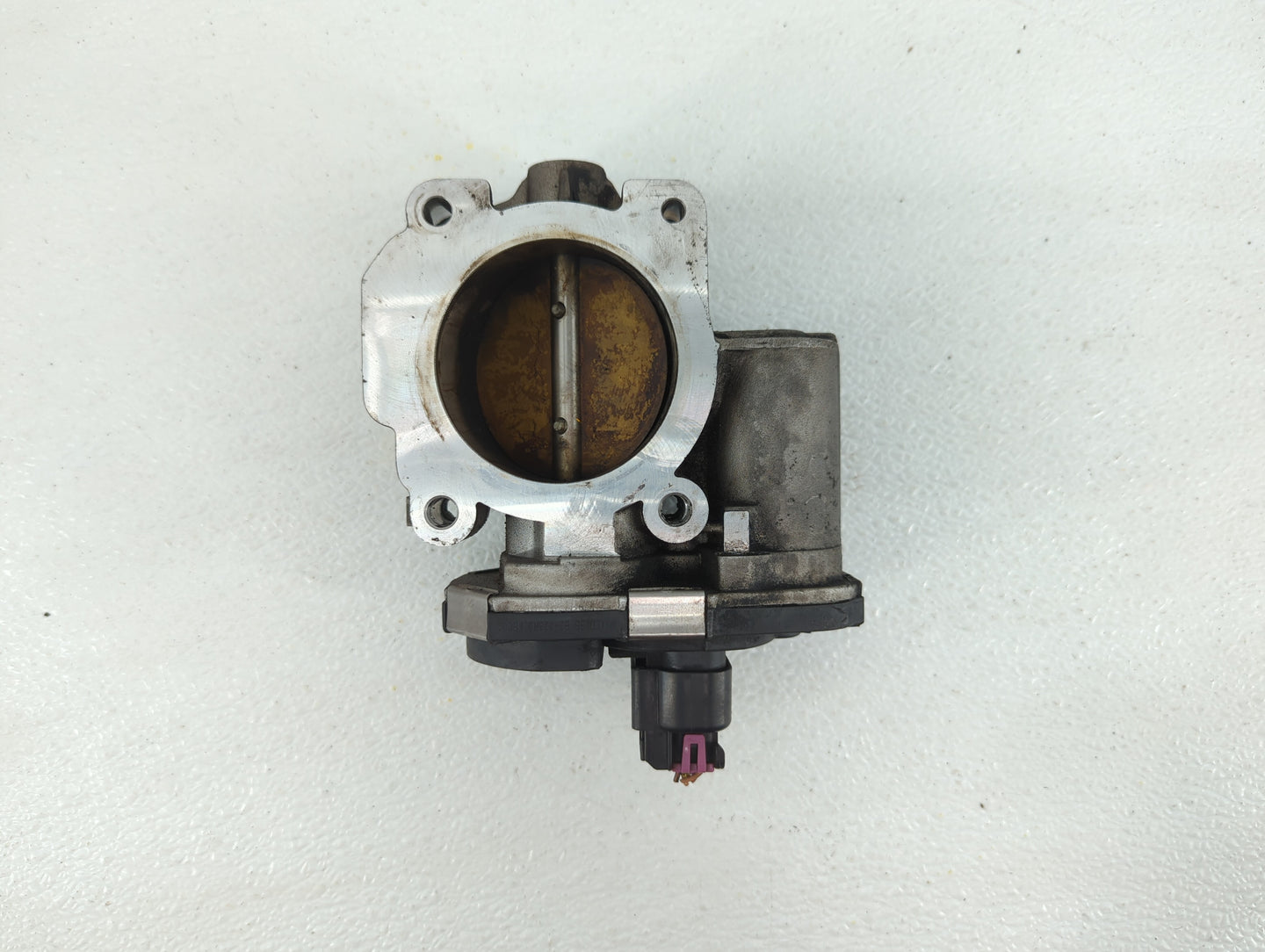 2011 Buick Regal Throttle Body P/N:9B4G-9F991-A 668AA, 186AA Fits Fits 2007 2008 2009 2010 2012 OEM Used Auto Parts - Oemuse