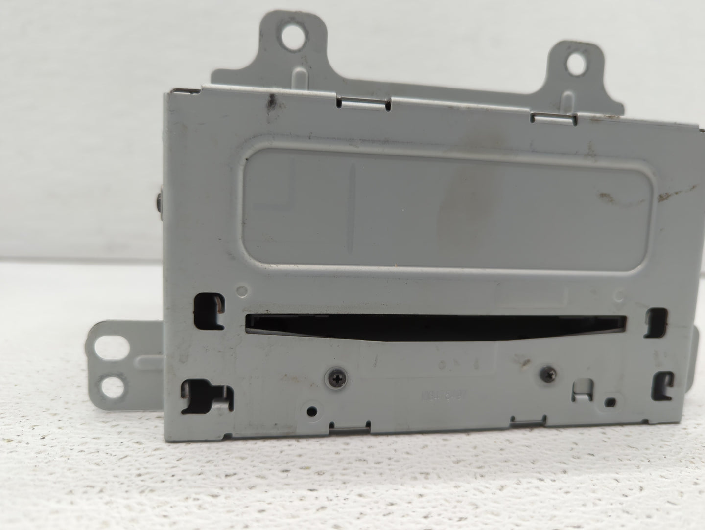 2011-2012 Buick Regal Am Fm Cd Player Radio Receiver - Oemusedautoparts1.com