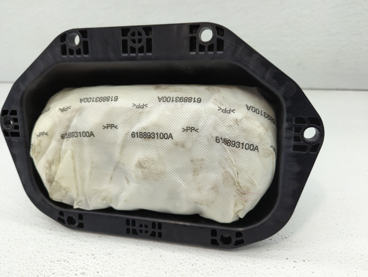 2011-2012 Buick Regal Air Bag Passenger Right Dashboard Oem - Oemusedautoparts1.com