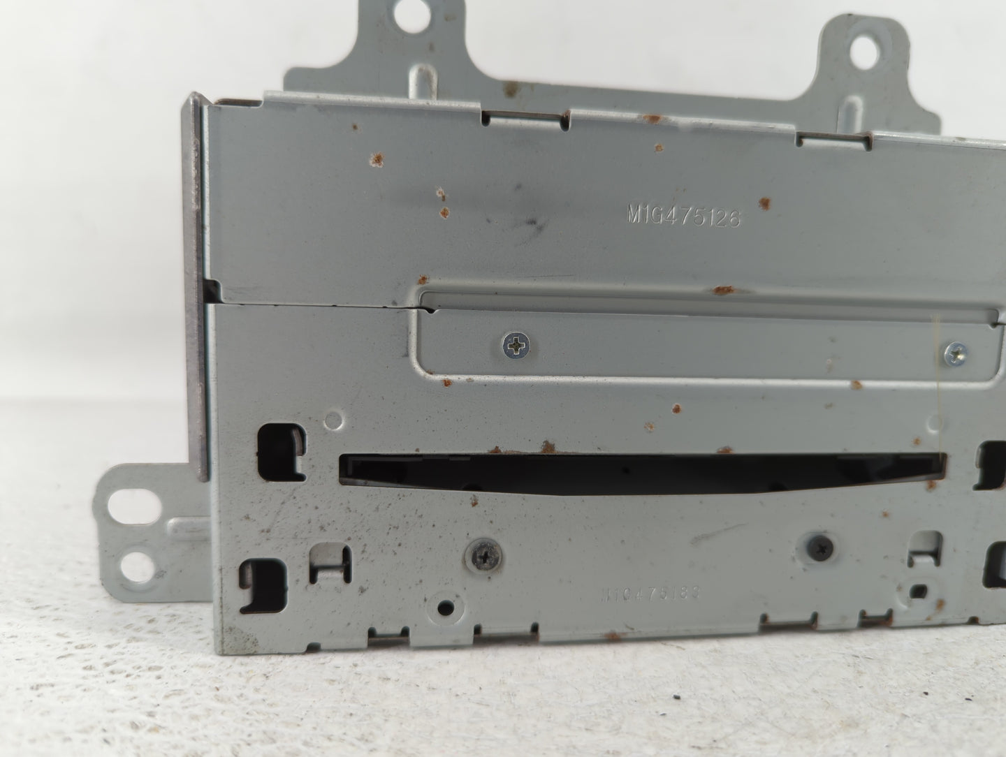 2011-2011 Buick Regal Am Fm Cd Player Radio Receiver - Oemusedautoparts1.com