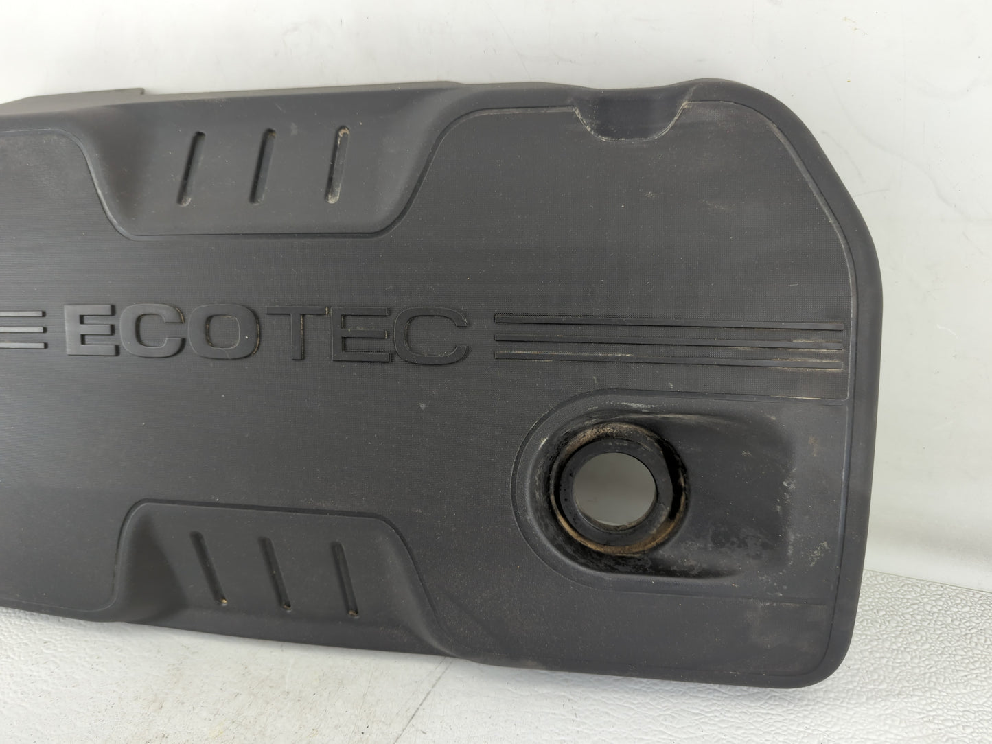 2011 Buick Regal Engine Cover - Oemusedautoparts1.com