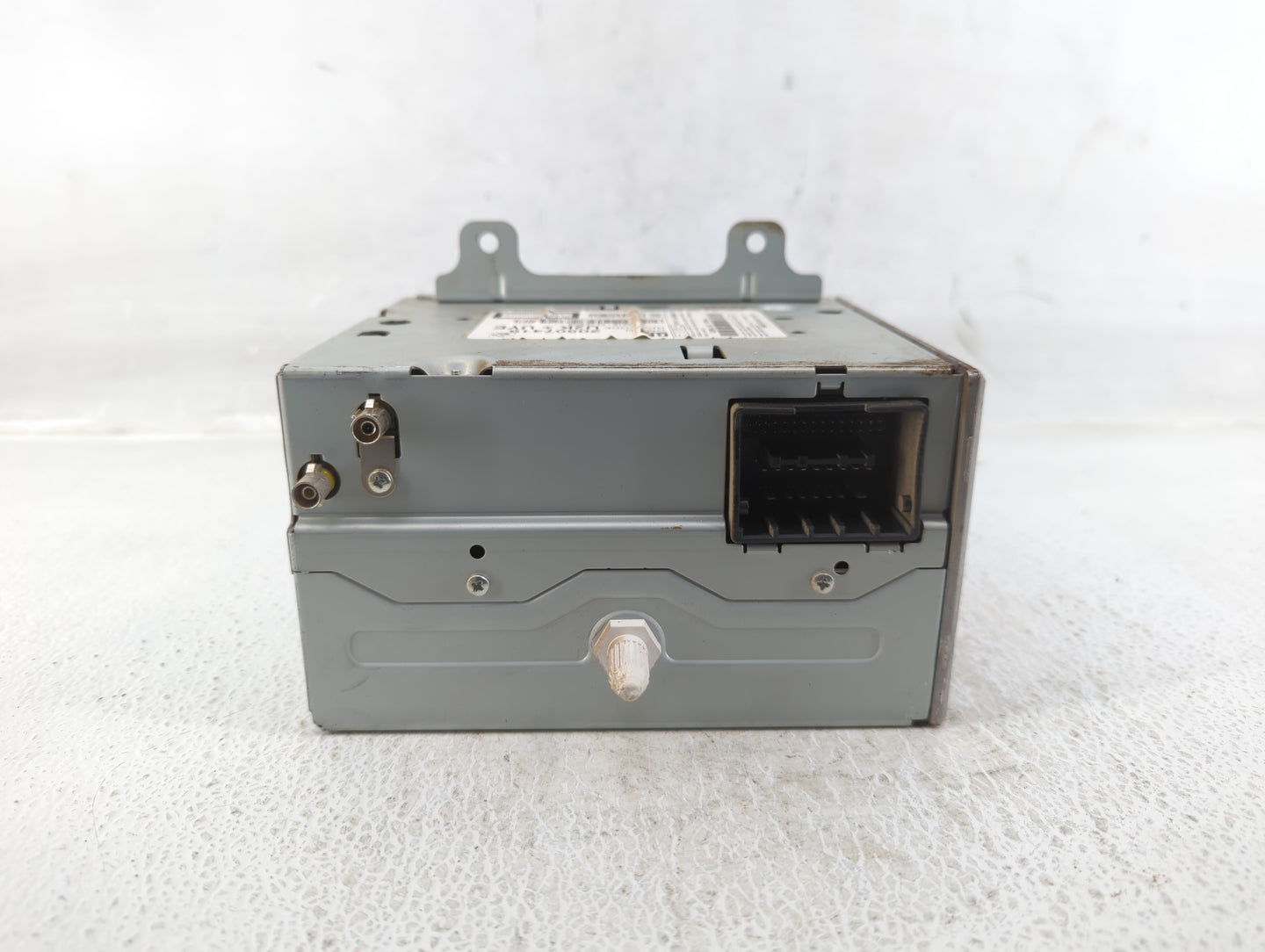 2011-2011 Buick Regal Am Fm Cd Player Radio Receiver - Oemusedautoparts1.com
