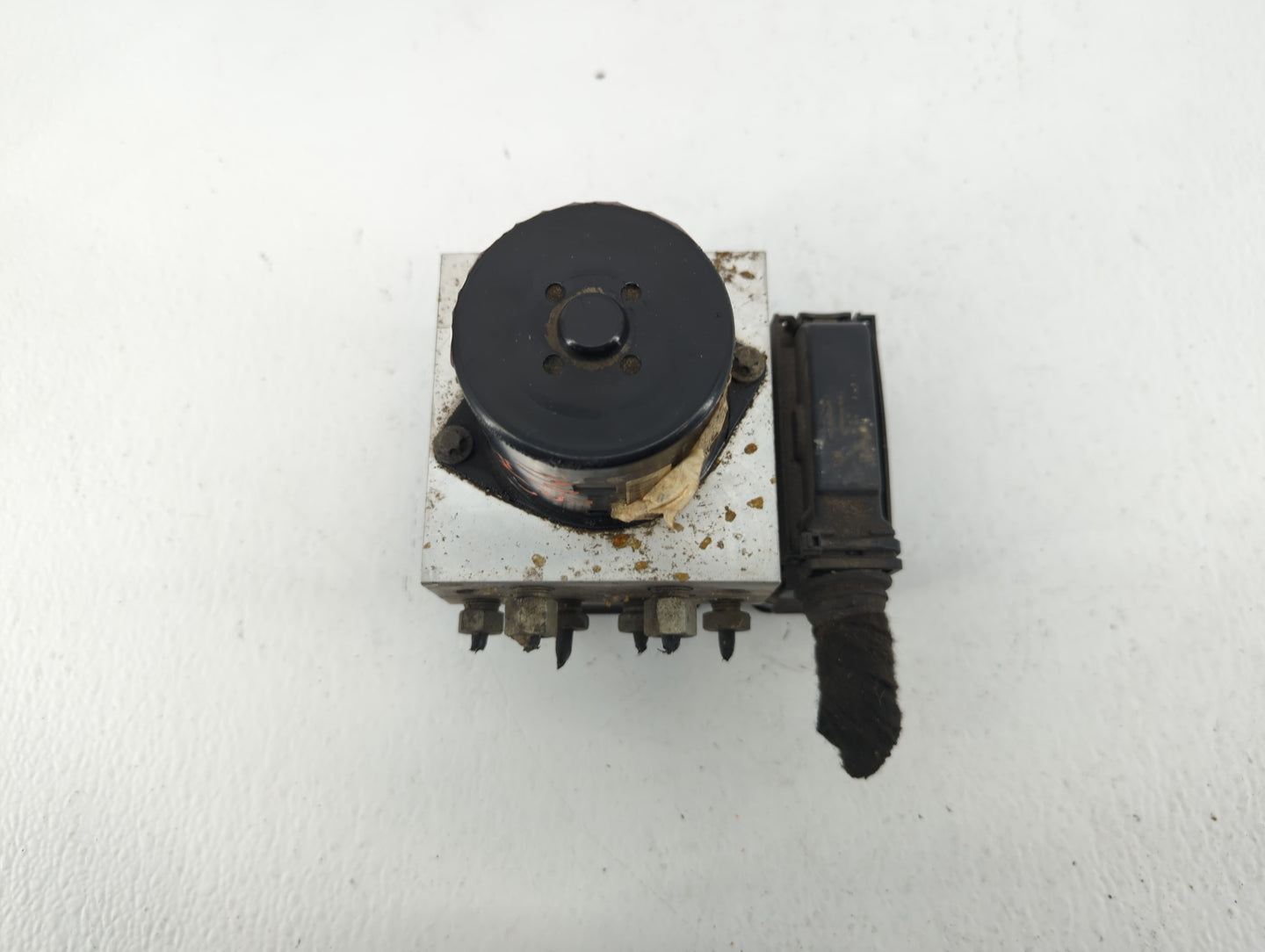 2011 Buick Regal ABS Pump Control Module Replacement P/N:13332549 22757649 Fits OEM Used Auto Parts - Oemusedautoparts1.com