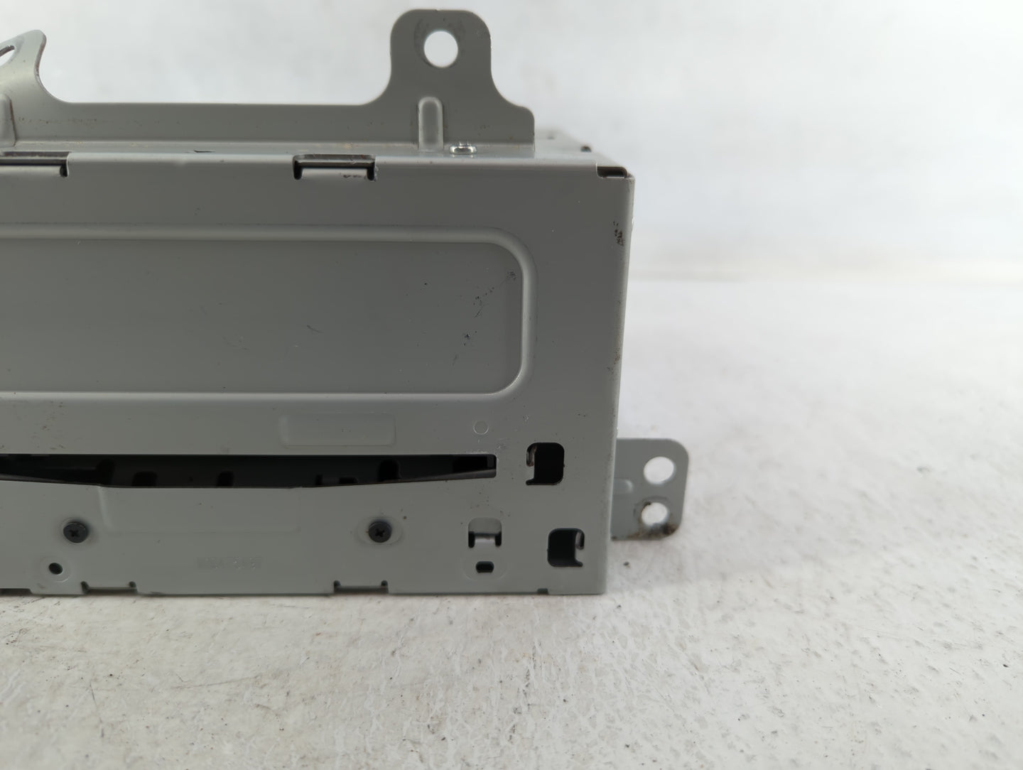 2011-2012 Buick Regal Radio AM FM Cd Player Receiver Replacement P/N:20983517 Fits Fits 2010 2011 2012 OEM Used Auto Parts -