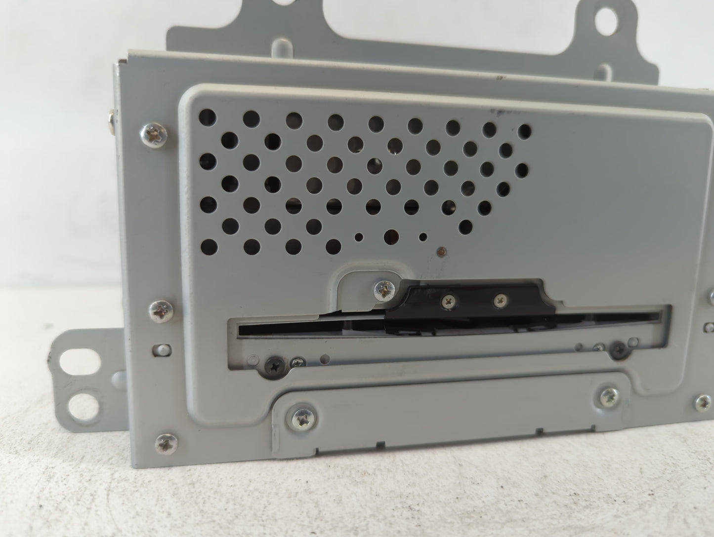 2011-2011 Buick Regal Am Fm Cd Player Radio Receiver - Oemusedautoparts1.com