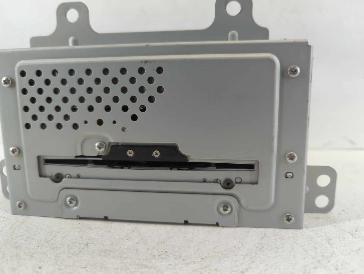 2011-2011 Buick Regal Am Fm Cd Player Radio Receiver - Oemusedautoparts1.com