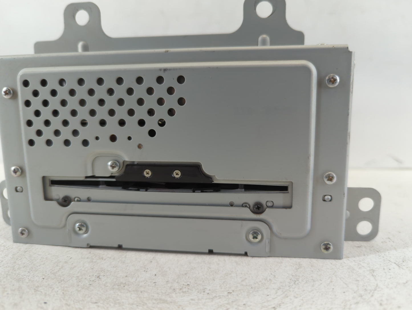 2011-2011 Buick Regal Am Fm Cd Player Radio Receiver - Oemusedautoparts1.com