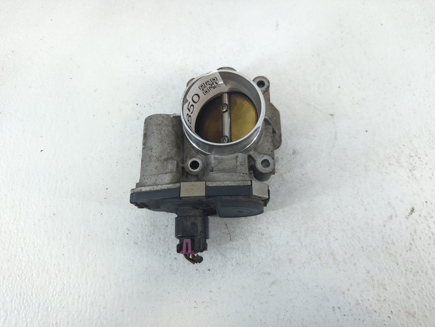 2011 Buick Regal Throttle Body P/N:186AA4202C Fits Fits 2007 2008 2009 2010 2012 OEM Used Auto Parts - Oemusedautoparts1.com