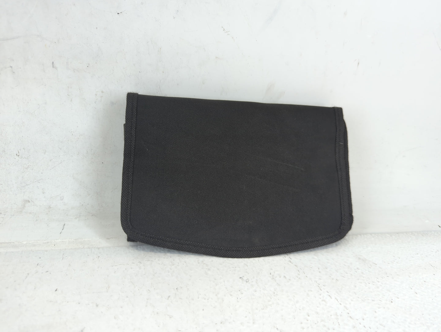 2011 Buick Regal Owners Manual Book Guide P/N:20977758C OEM Used Auto Parts - Oemusedautoparts1.com