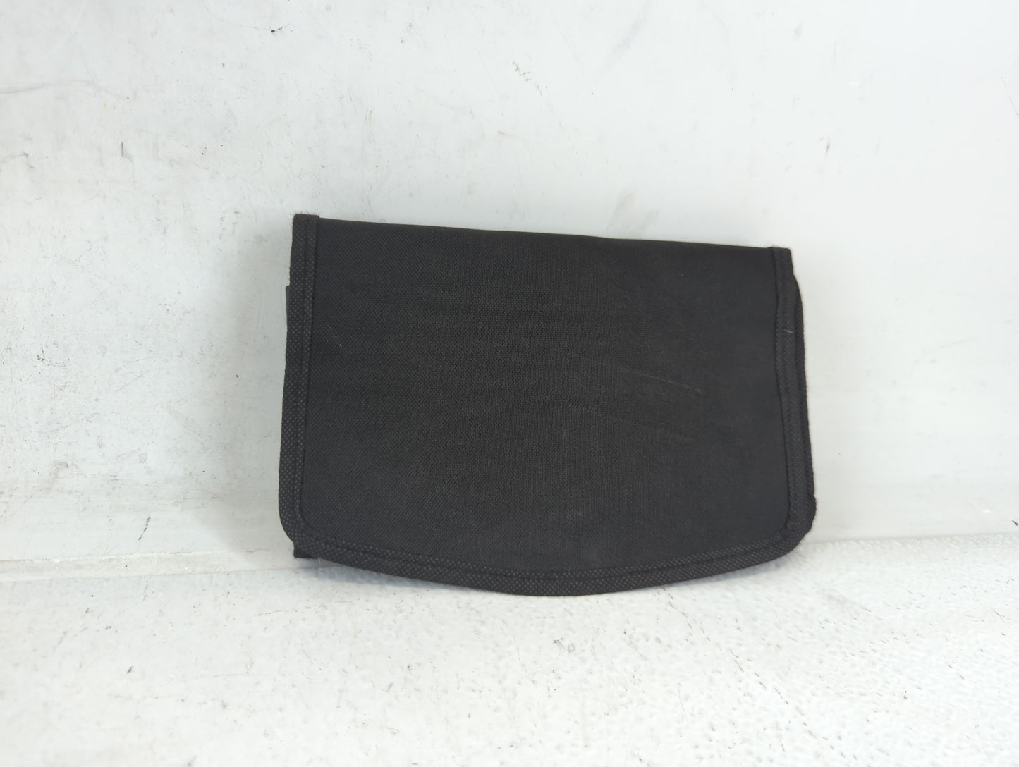 2011 Buick Regal Owners Manual Book Guide P/N:20977758C OEM Used Auto Parts - Oemusedautoparts1.com