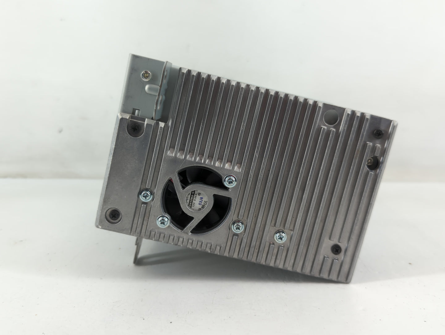 2011-2012 Buick Regal Am Fm Cd Player Radio Receiver - Oemusedautoparts1.com